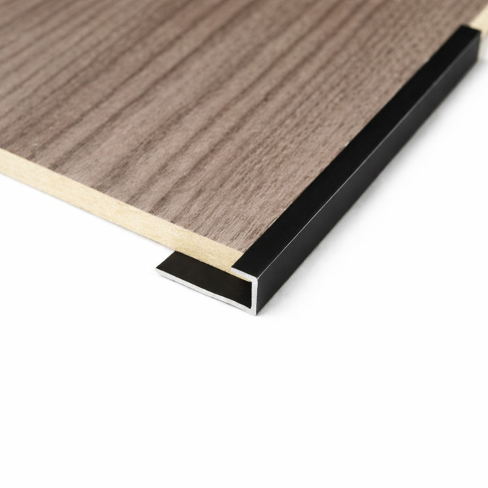 Профиль торцевой финишный 5504 black 3000х20х7 мм, черный